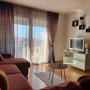 Cozy Two-bedroom , Zadar Croacia