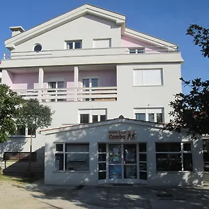 Nina , Zadar Croacia