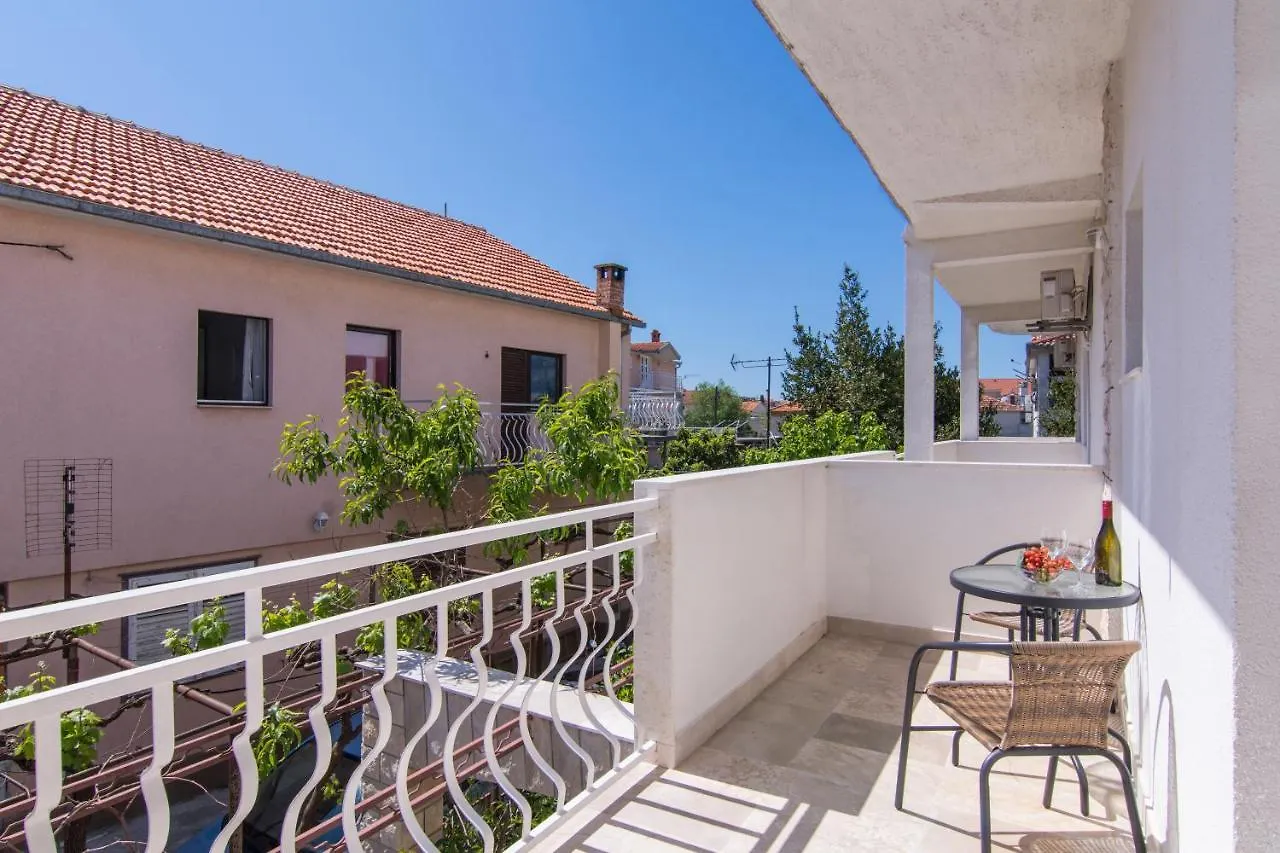 Guest house Villa Jadran 2 Trogir Croatia