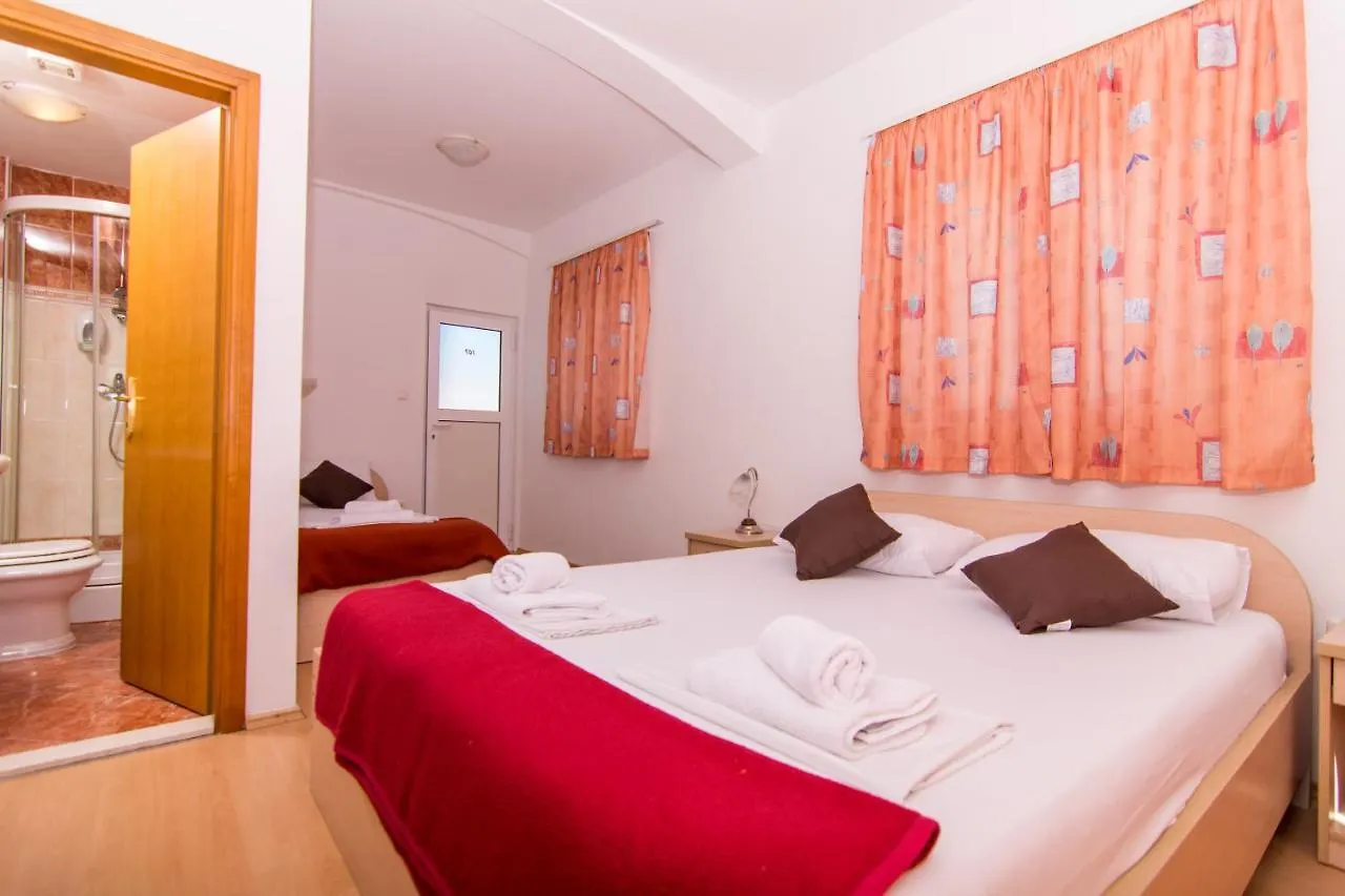 Villa Jadran 2 Trogir Guest house