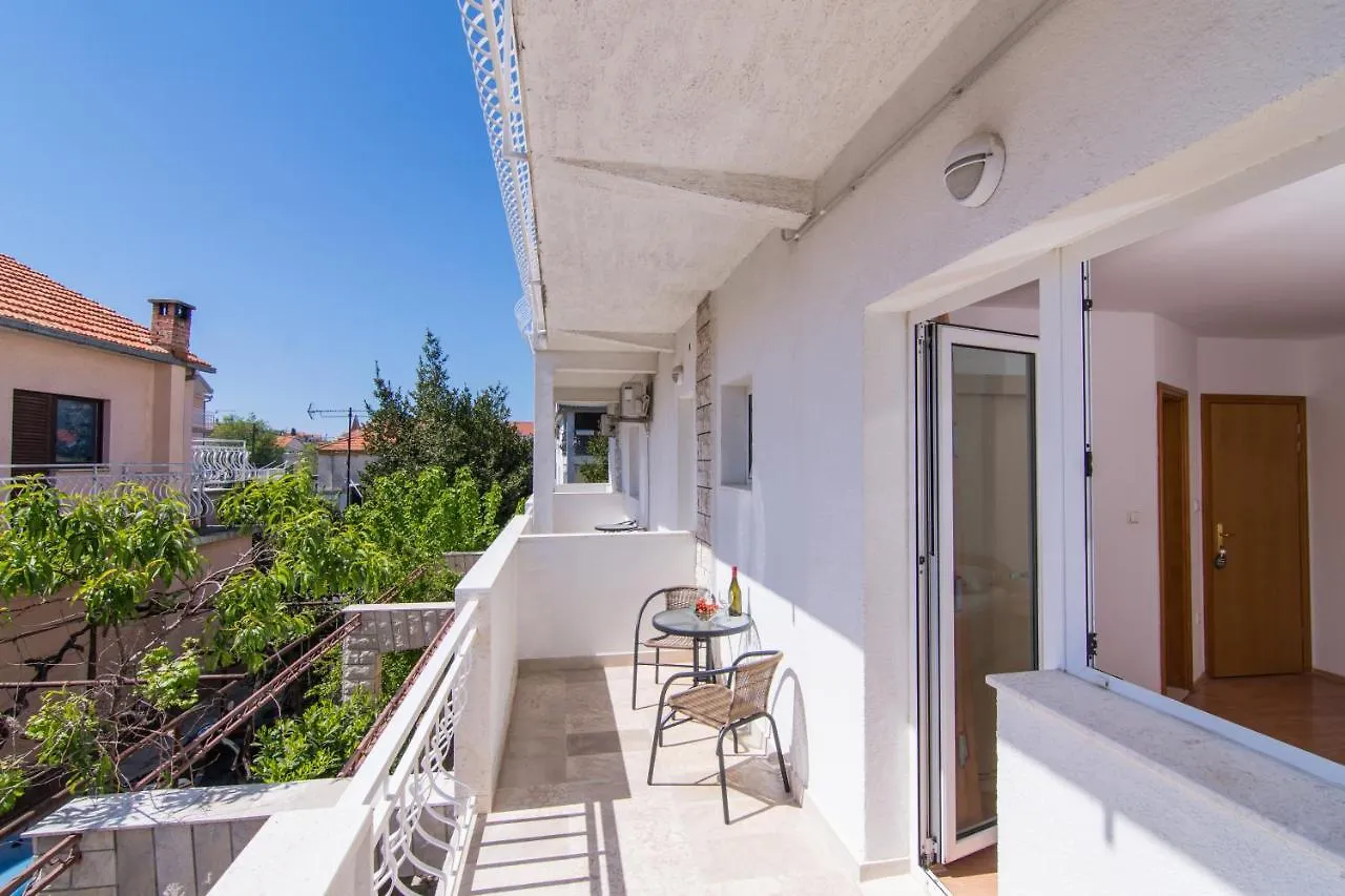 Guest house Villa Jadran 2 Trogir