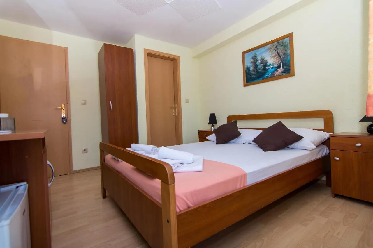 Guest house Villa Jadran 2 Trogir