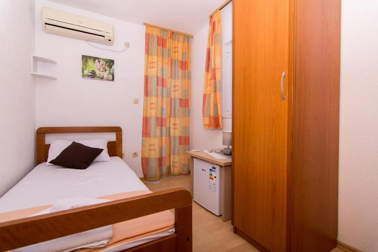 Villa Jadran 2 Trogir 0*,