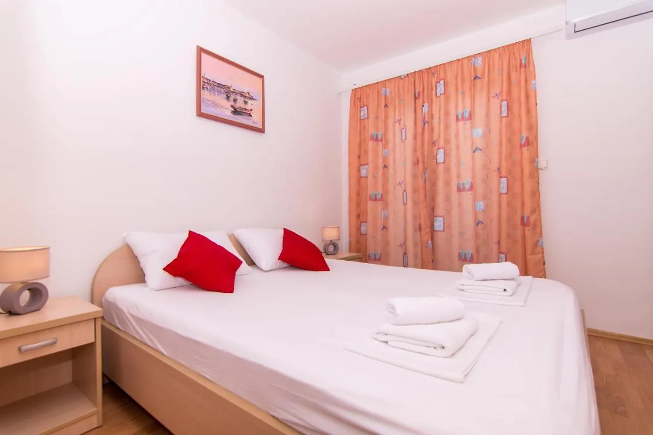 Villa Jadran 2 Trogir 0*,